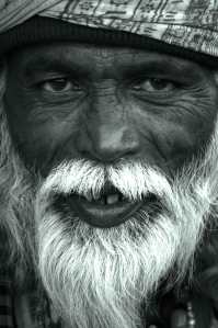 Porträtt-gammal-man-web-sv-